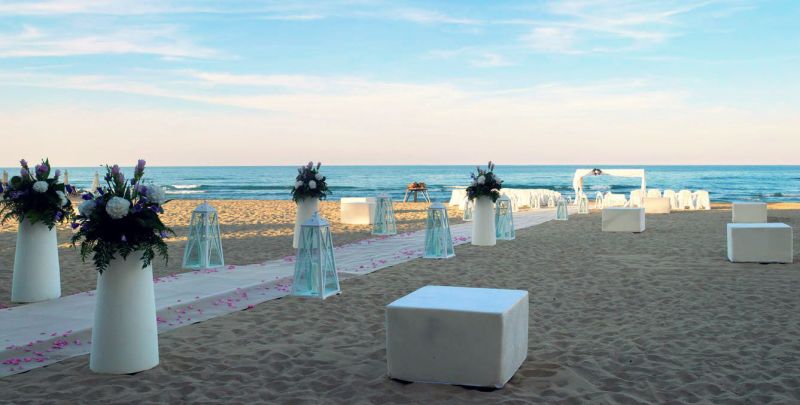 BEACH CEREMONY