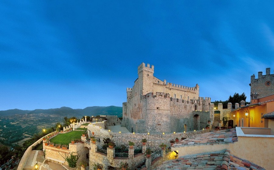 castle_panoramic_view_wedding_in_italy